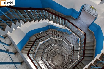 Siatki Białogard - Siatka na schody – zabezpieczająca klatki schodowe dla terenów Białogardu